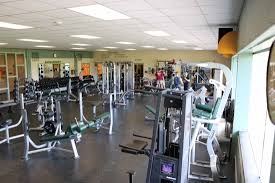 It has 7,000 m2 fitness center and 3,250 m2 medical clinic with cat scan and operating rooms. Facilities And Amenities Fitness Centers