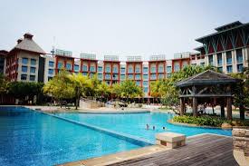Find hours, contact details and information about the pools, gym, spaces for hire and group fitness at manurewa pool and leisure centre. The 10 Best Sentosa Island Hotels With A Pool 2021 With Prices Tripadvisor