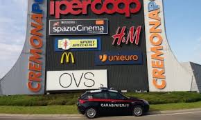 Orari di apertura ipercoop via castelleone 108, 26100 cremona numero di telefono indirizzo altre offerte nelle vicinanze guarda ora! Due Minorenni Denunciati Dopo Aver Rubato Due Magliette E Una Felpa Prima Cremona