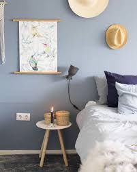 Wandfarbe Steinblaue Schonheit Westwingnow Blaues Schlafzimmer Wohnzimmerwand Nachttisch Dekor