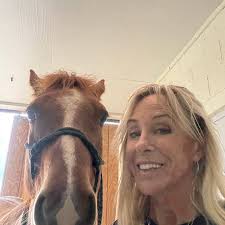 What color should I paint my fiberglass front door, excluding black and  white?