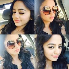 Helly Shah Thehellyshah تويتر Beauty Celebrities Female Bollywood Stars
