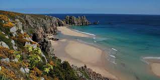 The south west coast path sees you mainly sticking to the cliff tops, with frequent walks down into the towns and villages that are situated at the estuary mouths. Aleine Wandern Auf Auf Dem South West Coast Path Judith Imgrund