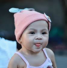 LF nag aayos ng coffee vendo. Di bumababa cup. Mahina na ata motor