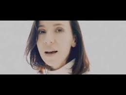 Muste : Herätä mut (Official Music Video)