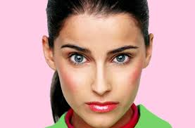 Résultat de recherche d'images pour "nelly furtado"