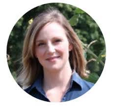 Melissa Gavin's Instagram, Twitter & Facebook