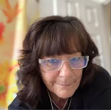 Who are reputable dog sitters in the area?