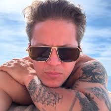 Alec Winter (@ethicalcapitalist) • Instagram photos and videos