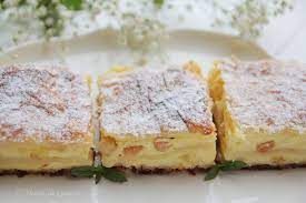 La fel procedati cu alte 6 foi. Placinta Cu Branza Dulce Si Stafide Desert De Casa Maria Popa