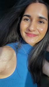 Isha Bapat (@ishabapatt) • Instagram photos and videos