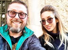 View the daily youtube analytics of анатолий шарий and track progress charts, view future predictions, related channels, and track realtime live sub counts. Sharij Vozglavil Rejting Russkoyazychnyh Youtube Blogerov Po Vovlechennosti Sharij Net