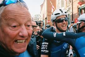 Journal– "Pro"– Mamnick