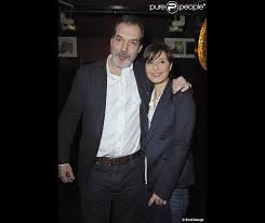Samuel Labarthe Et Sa Femme Anne Medigue Lors De La Generale De La Piece Harold Et Maude Au Theatre Antoine Dans Le Xe Arrondissement De Paris Le 5 Mars 2012 Purepeople