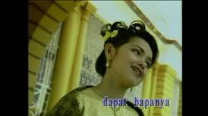 Lebih banyak lagu akan menyusul. Es Lilin Paroles Siti Nurhaliza Greatsong