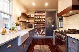While traditional galley kitchens have openings on both sides, there are many that have a dead end, but still contain the same characteristics of this particular style. 75 Beautiful Traditional Galley Kitchen Pictures Ideas July 2021 Houzz