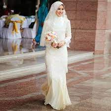 Prosesi akad nikah memang identik dengan baju akad nikah yang dikenakan oleh pengantin. Pin On Fashion