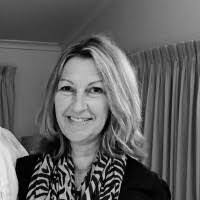 Juliet Dickson's Instagram, Twitter & Facebook