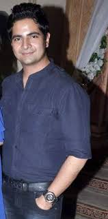 He rose to prominence with the role as naitik singhania in yeh rishta kya kehlata hai. Karan Mehra Biography Age Height Wife Net Worth Family