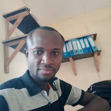 🚨👀 No manager in Premier League history has reached 10 wins in fewer  matches from the start of their career in the competition than Liverpool's  Arne Slot… level with Hiddink and Ancelotti. Wow! 🔴✨