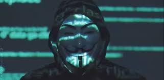 '어나니머스'라는 명칭은 일부 누리꾼들이 4chan이라는 웹사이트의 사용자의 기본 이름인 '익명'(anonymous)인 것을 집단을 가리키는 말로 사용하면서 쓰이기 시작했다. Osaz Bqcmxg9nm