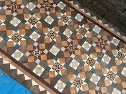 Antique Reclaimed Victorian Floor Tiles Well Over A Hundred Years Old Cleaned And Ready To Lay Made By Craven Dunhill Reclaimed Flooring Flooring Tile Floor