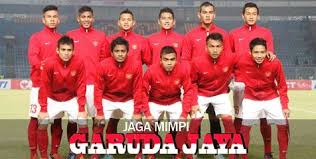 Evan dimas darmono (born 13 march 1995) is an indonesian professional footballer who plays as a midfielder for barito putera and the indonesia national team. Evan Dimas Darmono Home Facebook