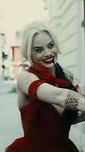 Después del lanzamiento y el éxito financiero de escuadrón suicida, warner bros. Harley Quinn