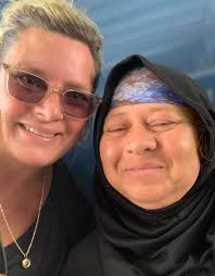 Inexpensive German-themed gift ideas for elderly woman