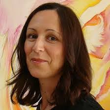 Estelle Becker's Instagram, Twitter & Facebook