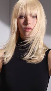 Idee couleur coiffure femme 2020 coiffures de celebrites jpg. Cheveux Mi Longs Quelles Sont Les Coiffures Tendances En 2020