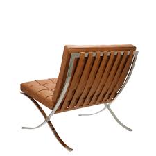 Barcelona chair naar het ontwerp van mies van der rohe in premium kwaliteit? Looking For The Premium Barcelona Chair In Cognac Designerchairs24 Com Designerchairs24 Com