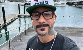 AJ McLean de los Backstreet Boys, anuncia su divorcio