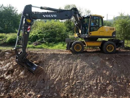Volvo EW180C Excavator