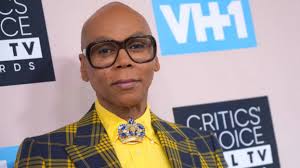 RuPaul se sinceró con el fallecido comediante Joan Rivers en 2013 acerca de  cómo hay "bolsillos" del tiempo en que la gente está "abierta"—y predijo un  péndulo que vuelve a la derecha.