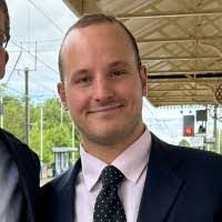 Edward Crowe's Instagram, Twitter & Facebook