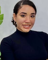 Carmen Slack's Instagram, Twitter & Facebook