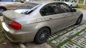 Maybe you would like to learn more about one of these? Bmw E90 320i Facelift 2009 Cars Cars For Sale On Carousell