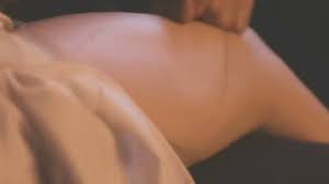 白石麻衣！服を脱がされ生乳おっぱいがたまりませんわｗｗｗｗｗｗｗｗｗｗｗ | 外国人エロ画像・ポルノ画像まとめ