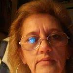 Ellen Chestnut's Instagram, Twitter & Facebook