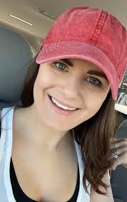 I haven't got a chance to go live to introduce myself so I figured I would  post something. I'm a mother of three and have the best supportive husband  ever. I've been