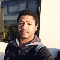 100+ perfiles de «Allan»