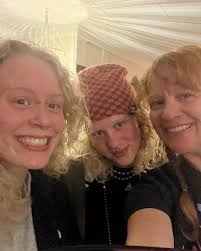 Karen Hammer (@smoothiechick) • Instagram photos and videos