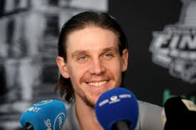 Uusi NHL-seuraennätys! Tulikuuma Erik Haula loistaa Carolinassa