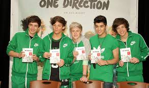 I will always support these boys, and i have followed them since the x. X Factor 2018 Simon Cowell Gifts Louis Tomlinson With His Original Application Tv Radio Showbiz Tv Express Co Uk