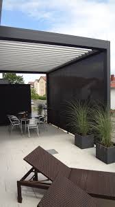 Laut beschreibung sollte man das gerät nicht dem regen aussetzen. Lamellendach Also Sonnen Und Regenschutz Perfekt Fur Jede Terrasse Oder Balkon Www Scaffidi De Haus Aussen Lamellendach Garten