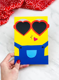 Kevin is one of the minions and the main protagonist of the film minions.a minion by the same name, having a different appearance, appears in despicable me. Minion Valentine Card Craft Free Template