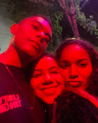 Não importa o tempo e nem a distância os amarei por toda a minha vida! ❤️  Tenho o sangue de alguns e a conexão existencial com outros, vocês passaram  e estão em