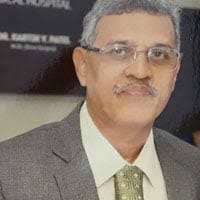 Munish Shah's Instagram, Twitter & Facebook