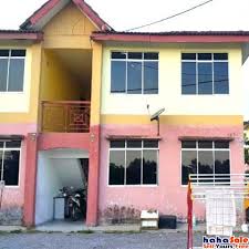 Objektif inisiatif ini adalah untuk membantu golongan berpendapatan rendah seperti nelayan, petani dan juga keluarga miskin yang tinggal di rumah usang atau daif tetapi memiliki tanah bagi membina rumah sendiri yang sempurna dan selesa Taman Mesra Rakyat Kampar Perak Kampar Perak Aproperty My